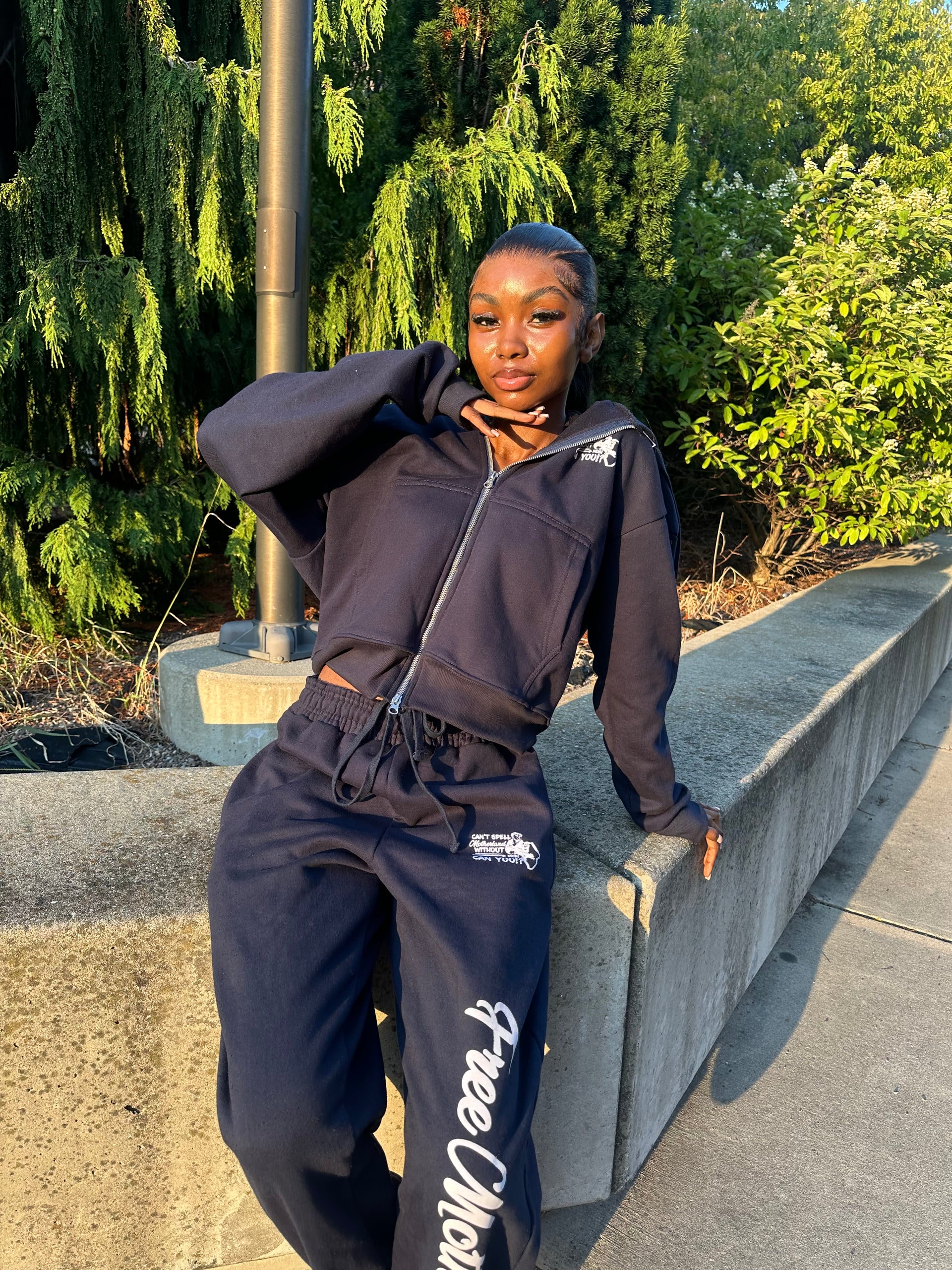 NAVY BLUE ZIP UP SWEATSUIT