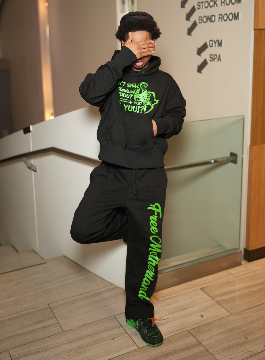 CANT SPELL PULLOVER SWEATSUIT